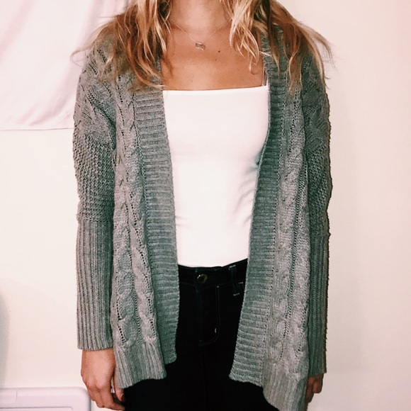 Forever 21 Cable Knit Gray Cardigan - Picture 2 of 6